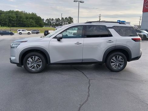 Certified 2024 Nissan Pathfinder SV AWD/4WD image 6