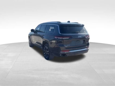 Used 2021 Jeep Grand Cherokee L Overland w/ Luxury Tech Group IV image 3