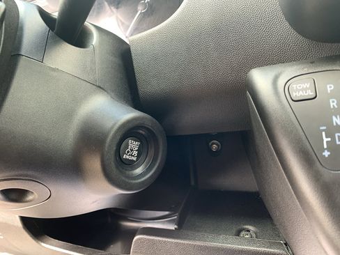 Used 2024 RAM ProMaster 2500 image 22