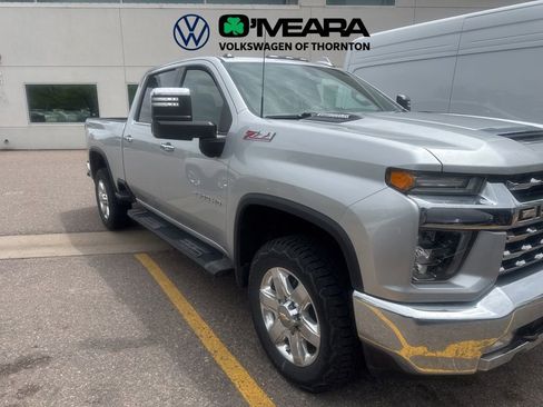 Used 2023 Chevrolet Silverado 2500 LTZ AWD/4WD image 2