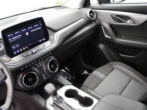 Used 2023 Chevrolet Blazer LT AWD/4WD image 23