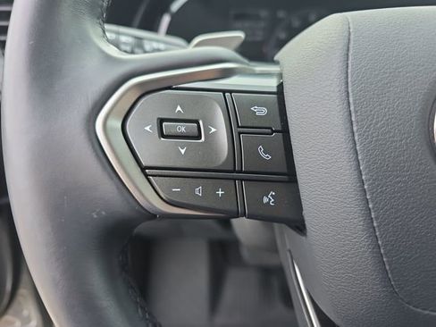 Used 2025 Lexus NX 250 FWD w/ Premium Package image 17