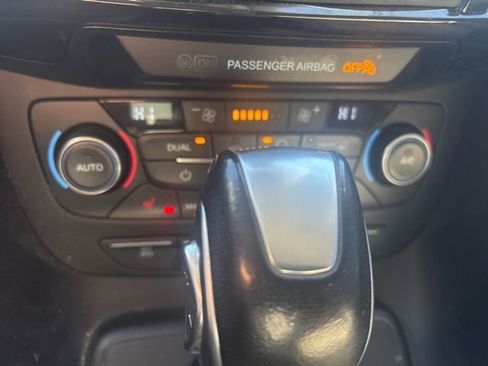 Used 2019 Ford Transit Connect Titanium w/ Trailer Tow Package image 22