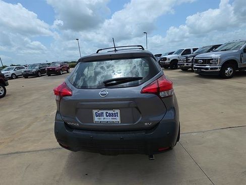 Used 2020 Nissan Kicks SV w/ Exterior Package FWD image 8
