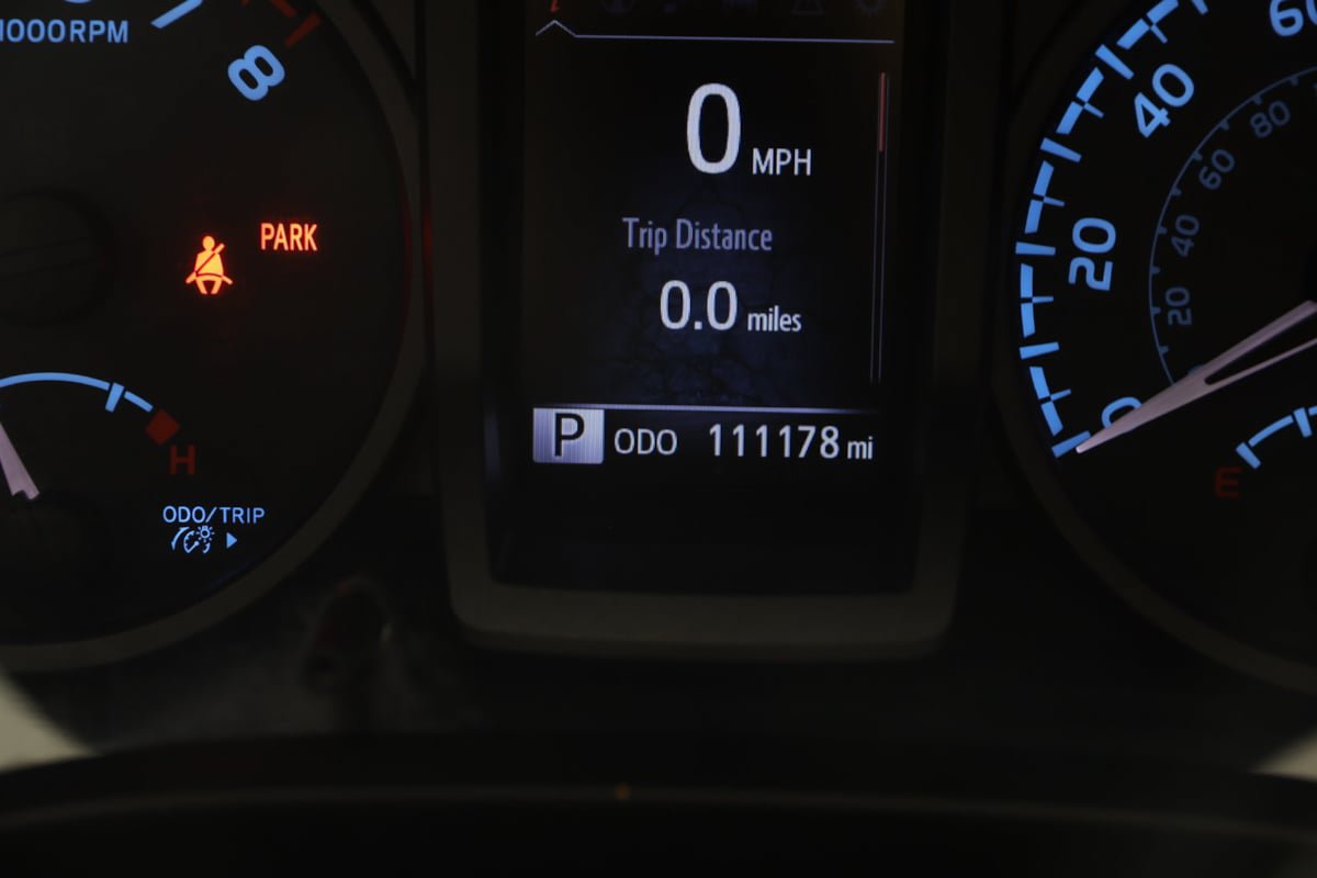 Used 2016 Toyota Tacoma TRD Sport w/ Towing Package AWD/4WD image 29