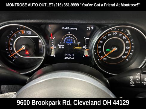 Used 2022 Jeep Wrangler Unlimited Sahara w/ LED Lighting Group AWD/4WD image 23