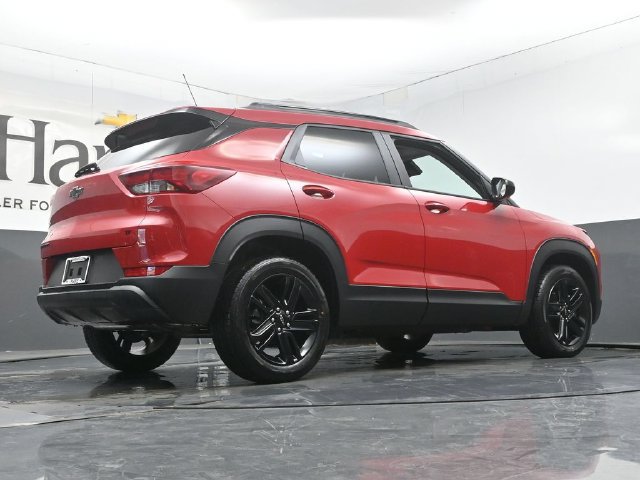 New 2026 Chevrolet TrailBlazer LT w/ Midnight Edition FWD image 11