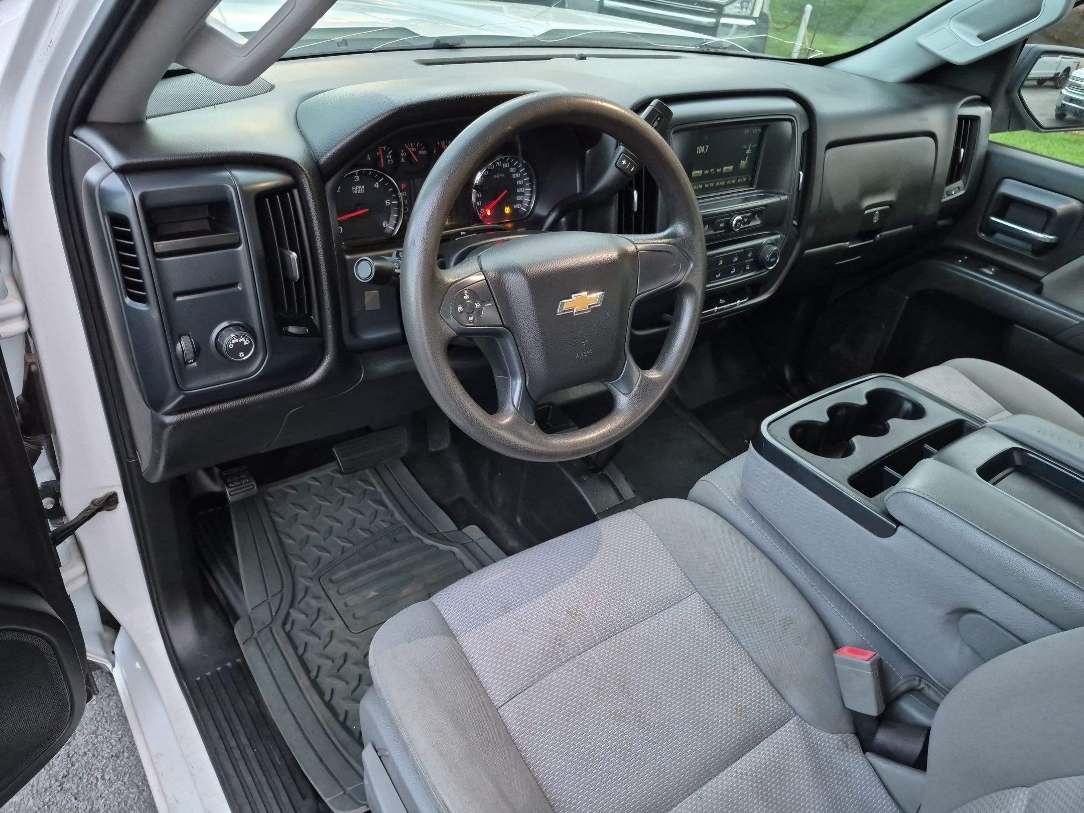 Used 2018 Chevrolet Silverado 2500 W/T w/ Snow Plow Prep Package AWD/4WD image 16