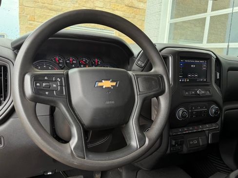 Used 2024 Chevrolet Silverado 2500 Custom w/ Custom Value Package AWD/4WD image 6