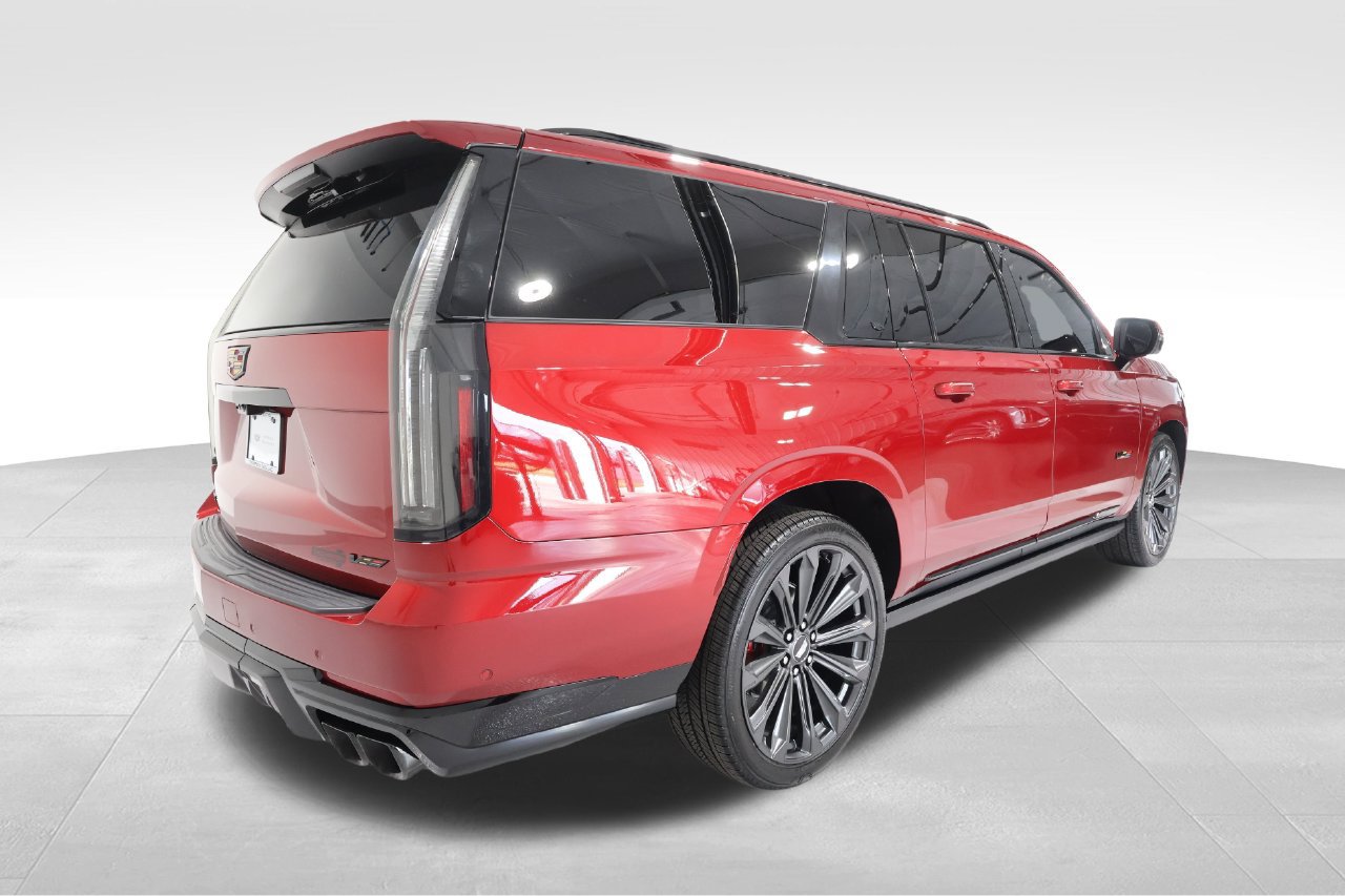 Certified 2026 Cadillac Escalade ESV V w/ LPO, ONYX Package AWD/4WD image 4