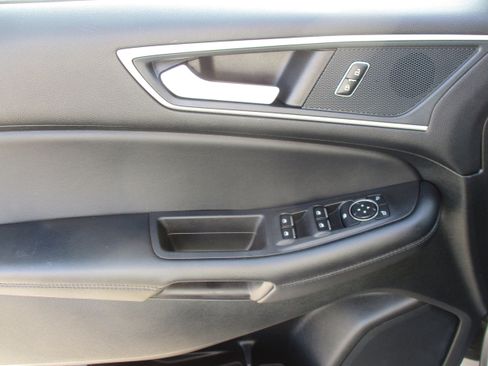 Used 2024 Ford Edge SEL w/ Convenience Package image 32