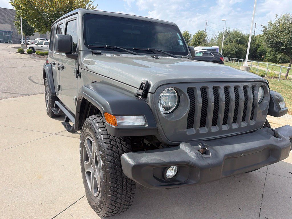 Used 2018 Jeep Wrangler Unlimited Sport S AWD/4WD image 2