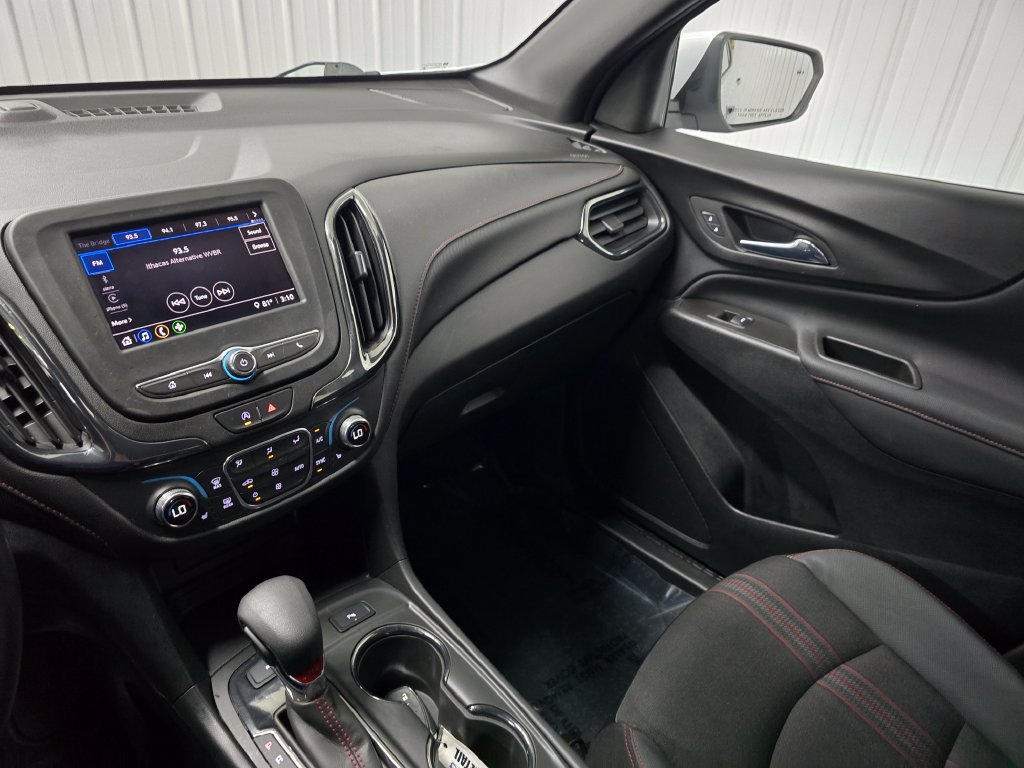 Used 2022 Chevrolet Equinox RS AWD/4WD image 32