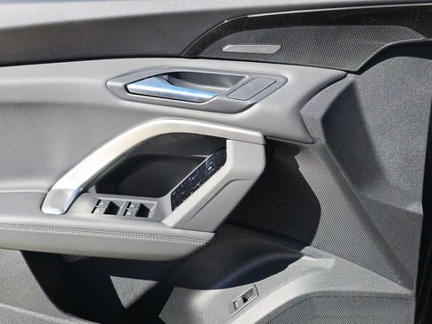 Certified 2025 Audi Q5 Premium Plus w/ Premium Plus AWD/4WD image 18