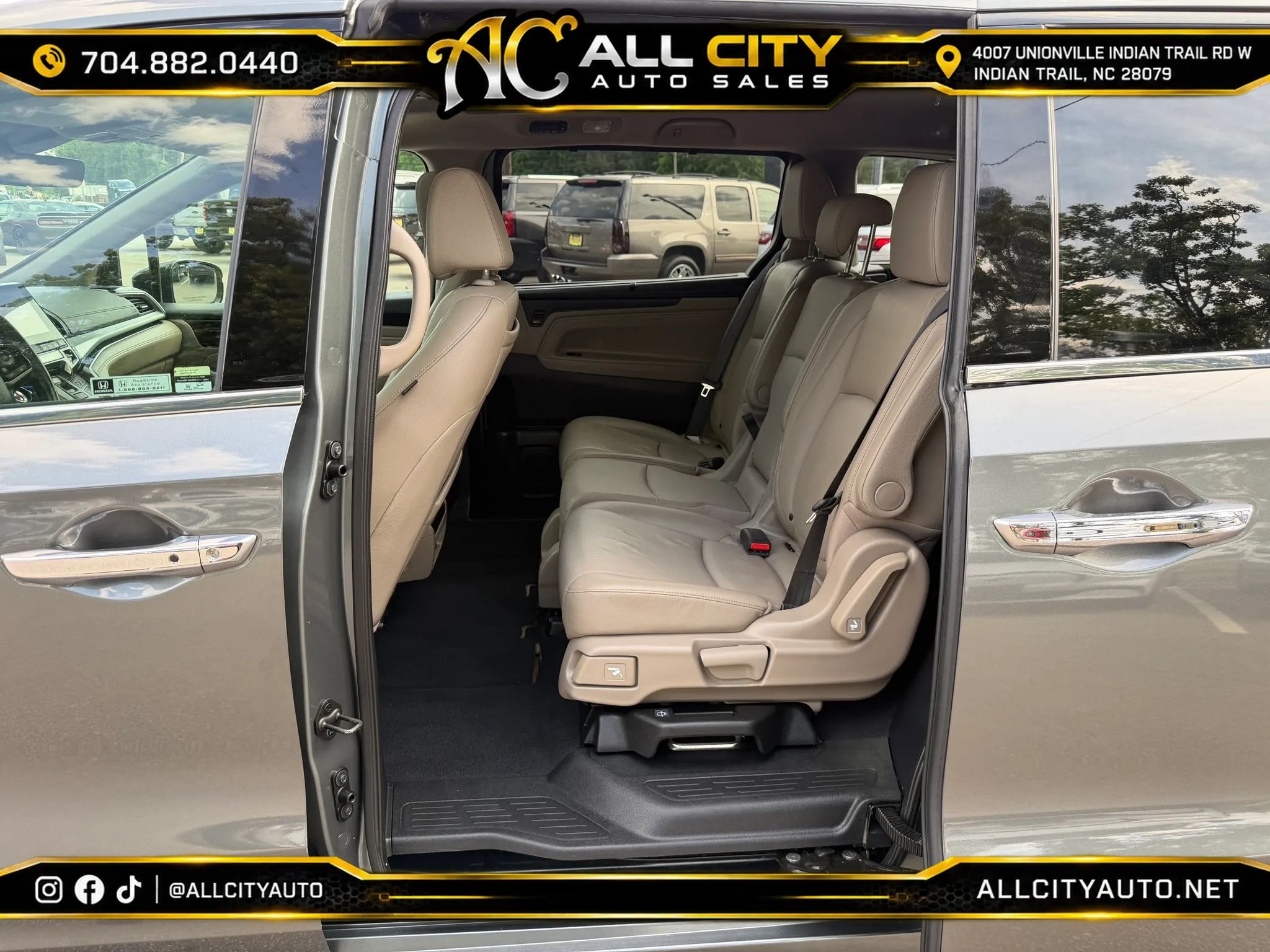 Used 2018 Honda Odyssey Elite image 17