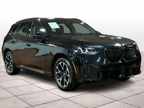 Used 2025 BMW X3 xDrive30i w/ Premium Package image 2