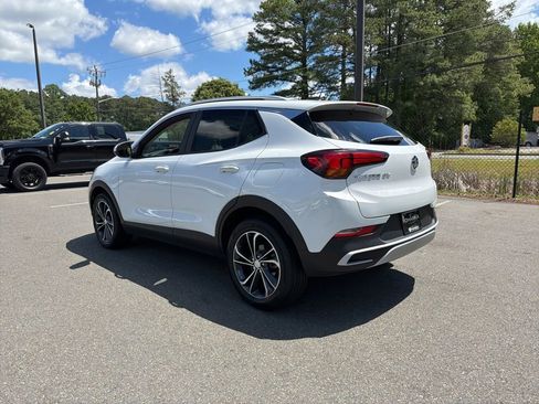 Used 2023 Buick Encore GX Select FWD image 10