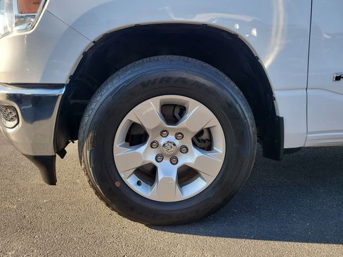 Used 2023 RAM 1500 Big Horn image 9