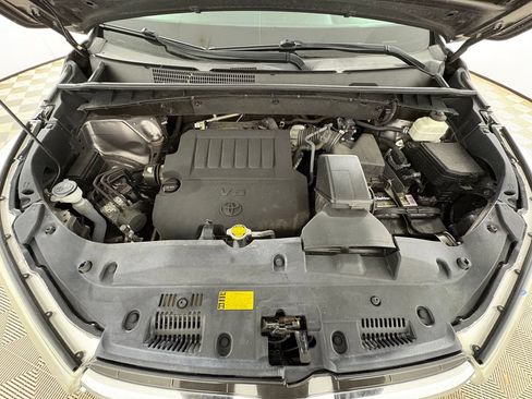 Used 2014 Toyota Highlander Limited FWD image 26