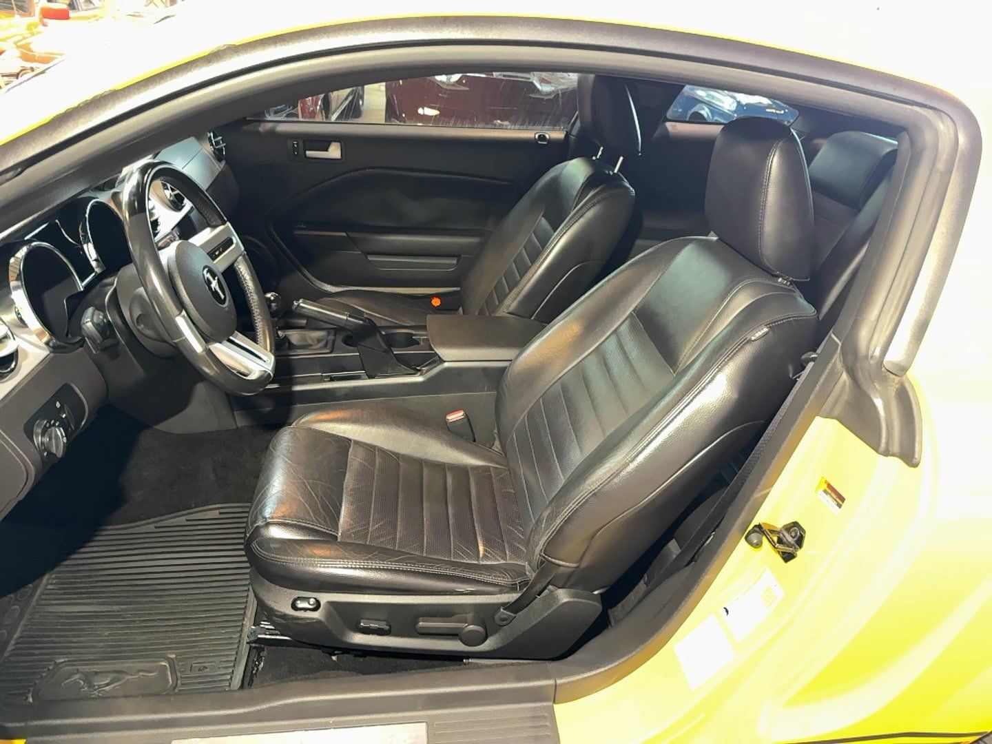 Used 2006 Ford Mustang GT Premium RWD image 13