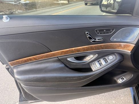 Used 2015 Mercedes-Benz S 550 4MATIC Sedan w/ Sport Package image 13