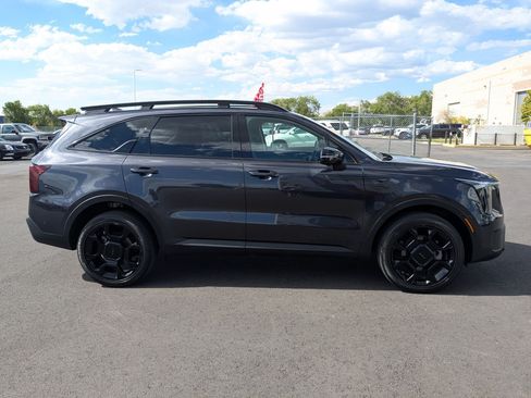 Certified 2025 Kia Sorento SX AWD/4WD image 6