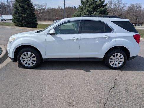 Used 2011 Chevrolet Equinox LT image 6