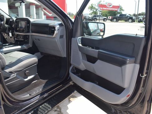 Used 2021 Ford F150 XLT RWD image 13
