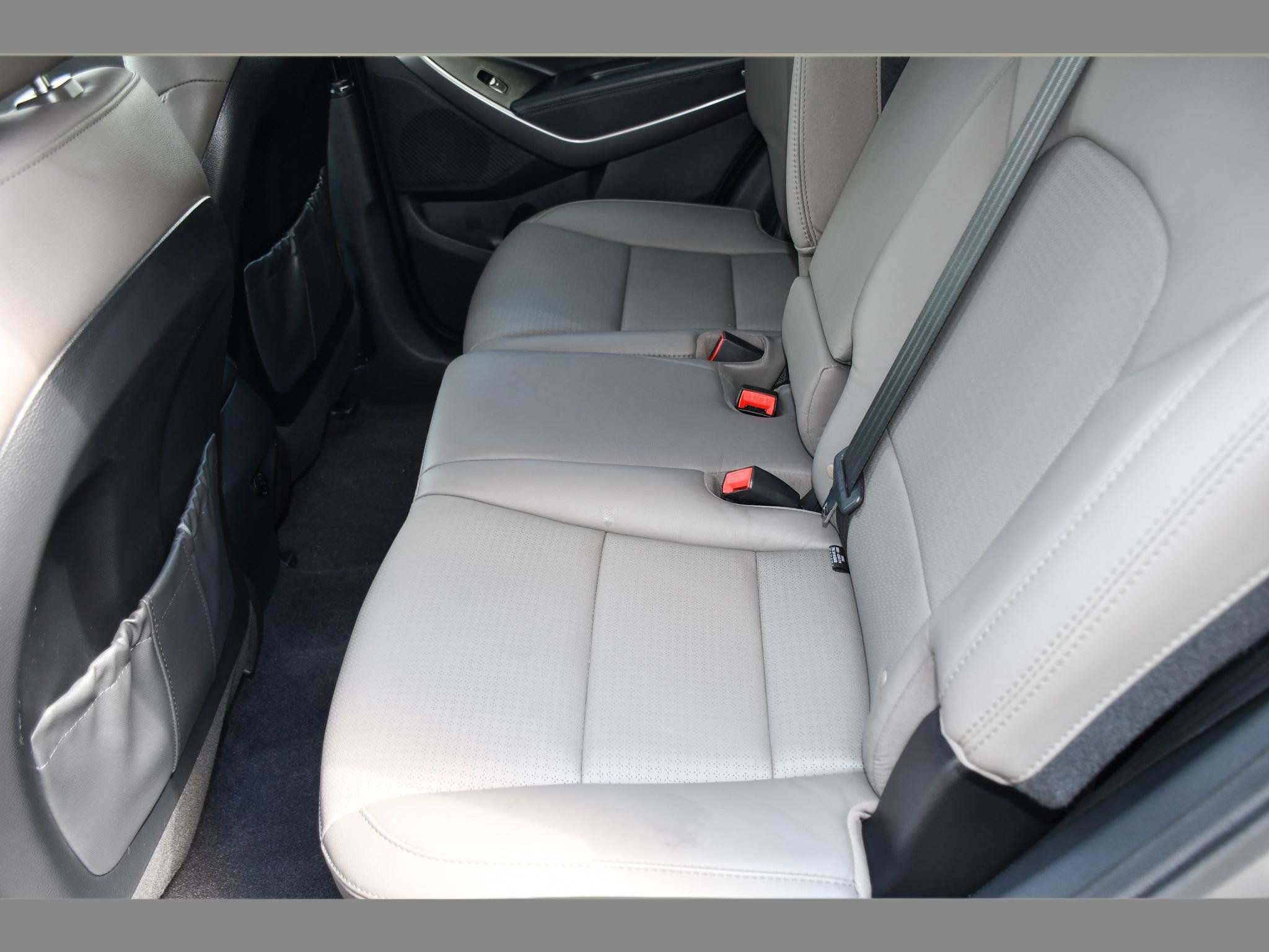 Used 2016 Hyundai Santa Fe Sport w/ Option Group 03 FWD image 12