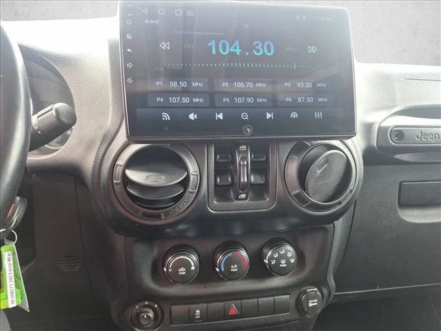 Used 2013 Jeep Wrangler Unlimited Sport AWD/4WD image 11