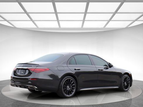 Used 2023 Mercedes-Benz S 500 4MATIC image 8