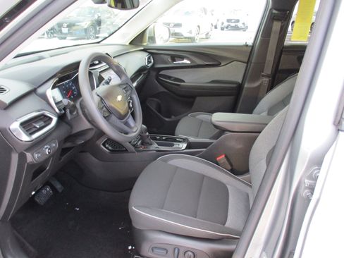 Certified 2023 Chevrolet TrailBlazer LT w/ Convenience Package image 10
