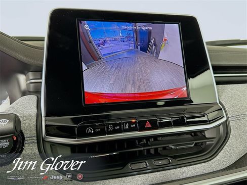 New 2026 Jeep Compass Latitude image 33