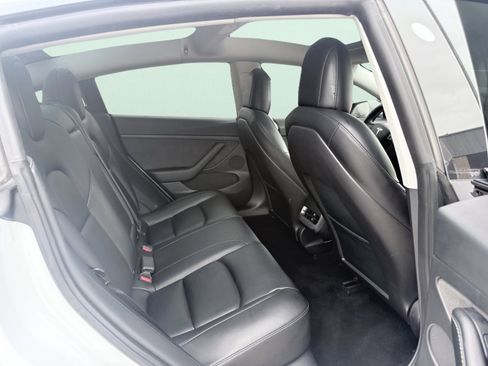 Used 2023 Tesla Model 3 Standard Range image 42