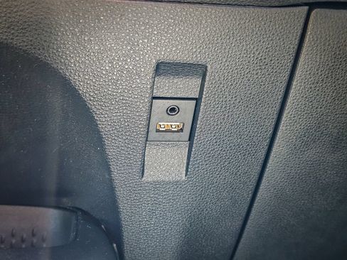 Used 2020 Toyota Corolla LE FWD image 23