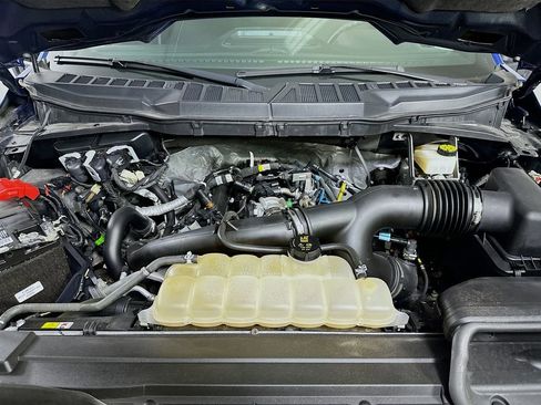 Used 2023 Ford F150 XLT w/ Equipment Group 302A High image 9