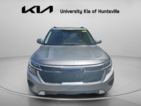 Used 2025 Kia Seltos EX w/ EX Sunroof Package image 2