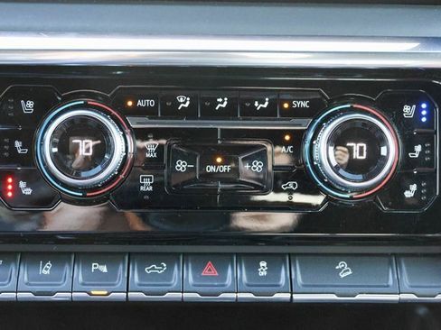 Used 2024 GMC Sierra 2500 Denali Ultimate image 27