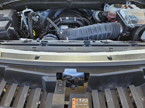 Used 2025 Chevrolet Tahoe Premier image 32