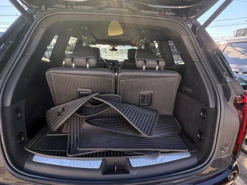 Used 2022 Cadillac XT6 Premium Luxury w/ Technology Package image 22