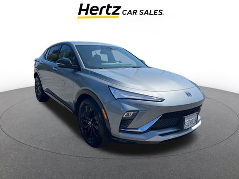 Used 2025 Buick Envista Sport Touring image 1