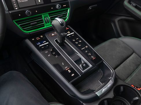 Used 2023 Porsche Macan GTS AWD/4WD image 14