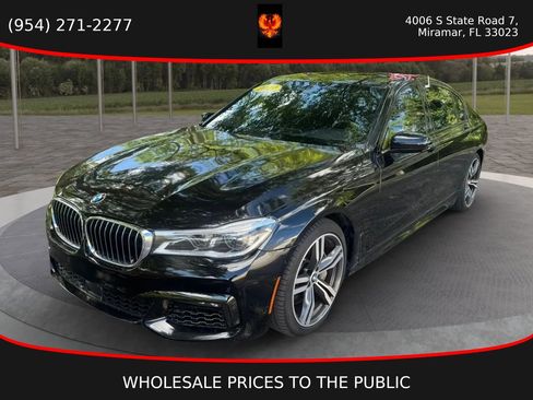 Used 2019 BMW 750i xDrive w/ Executive Package AWD/4WD image 1