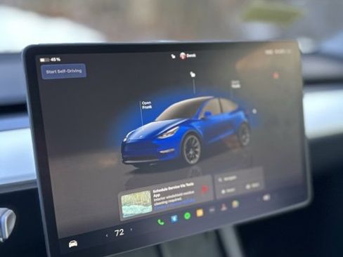 Used 2024 Tesla Model Y Long Range image 10