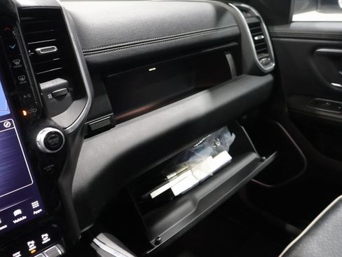 Used 2023 RAM 1500 Laramie AWD/4WD image 31
