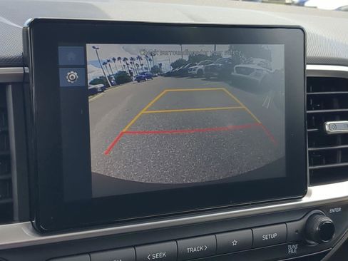 New 2026 Hyundai Venue SE FWD image 18