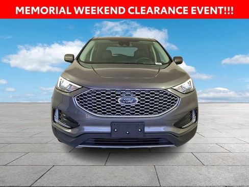 Used 2024 Ford Edge SEL w/ Convenience Package AWD/4WD image 3