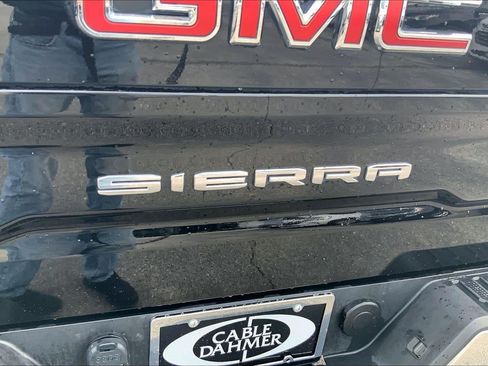 Used 2024 GMC Sierra 1500 SLT AWD/4WD image 29