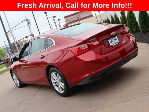 Certified 2016 Chevrolet Malibu LT w/ Leather Package FWD image 3