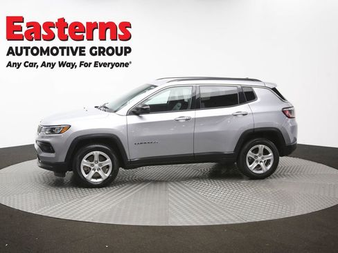 Used 2024 Jeep Compass Latitude AWD/4WD image 55